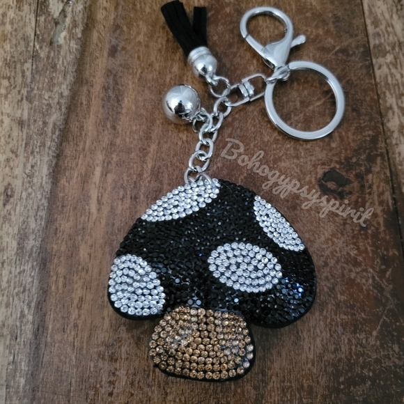 🍄 Mushroom Crystal Rhinestone Keychain Bag Charm With Black Tassel - Picture 12 of 12